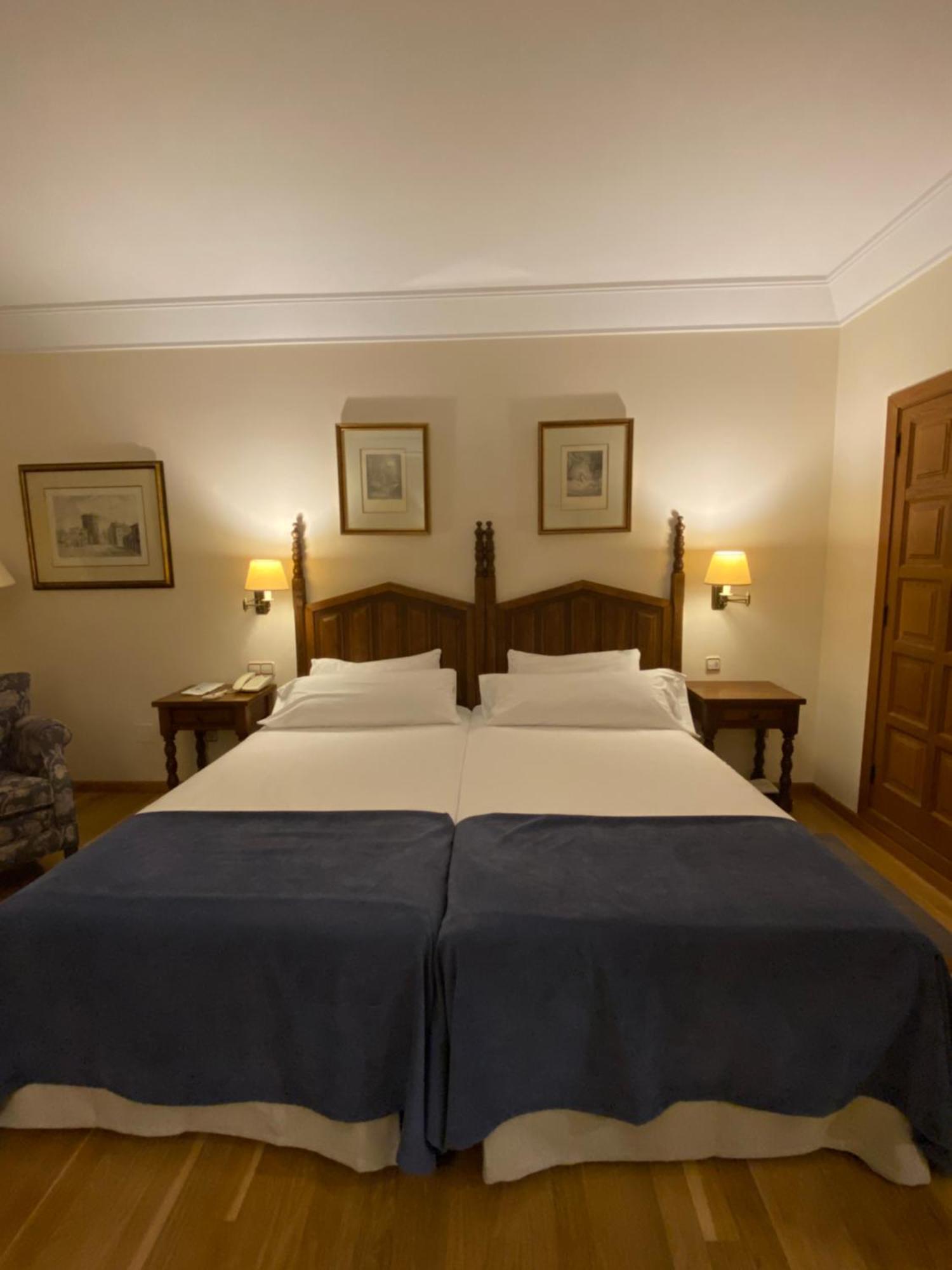 Parador De Vilalba Exterior photo