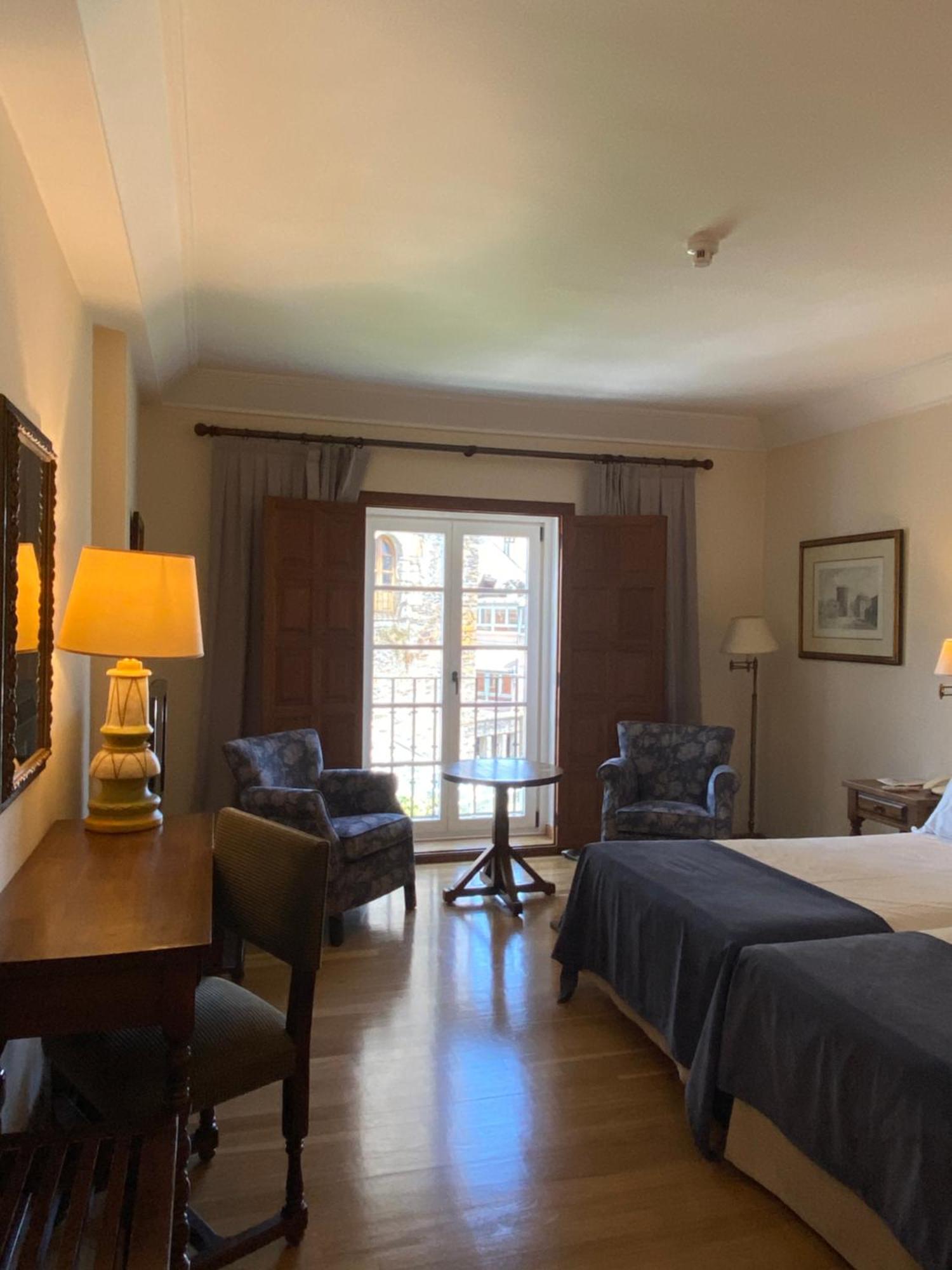 Parador De Vilalba Exterior photo